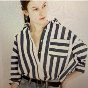 A Shirt Thing women’s collared Button Down Shirt- Size Small.